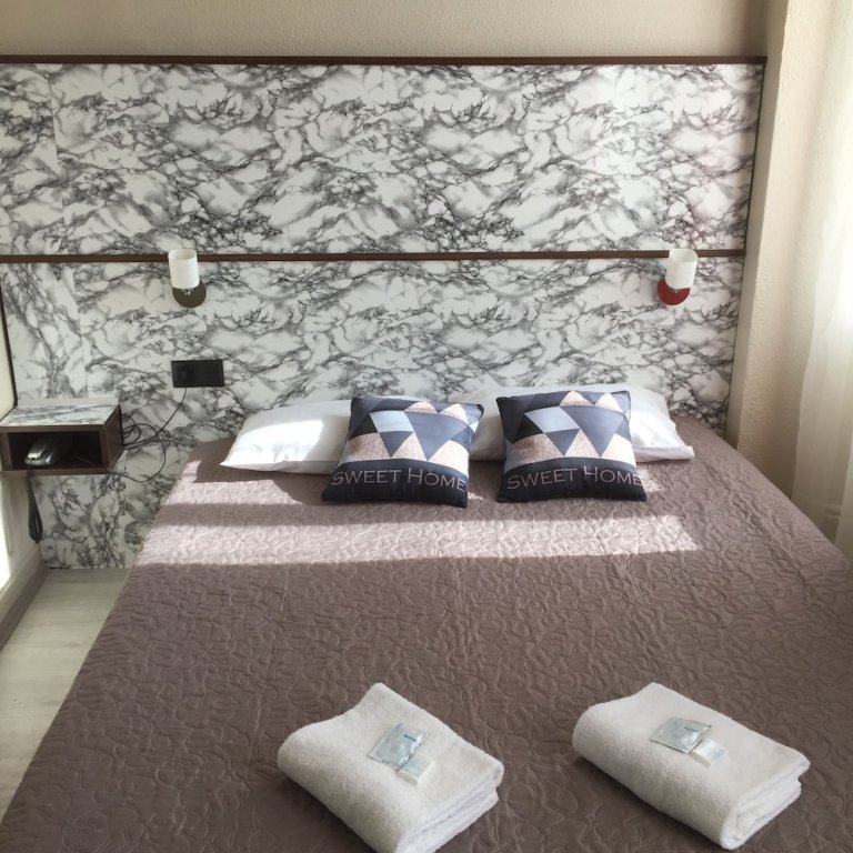 Фото Отель Ambassadeurs