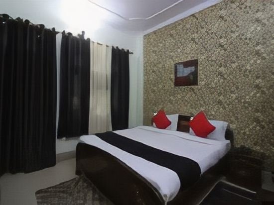 Фото Hotel Mandakini