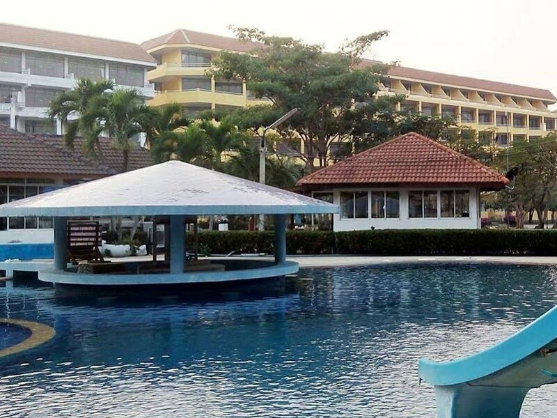 Cha-am Royal Beach Hotel