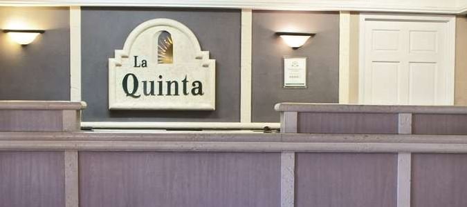 Фото La Quinta Inn by Wyndham Albuquerque Airport