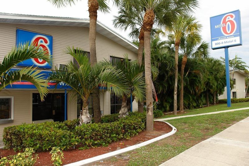 Фото Motel 6 Fort Lauderdale, Fl