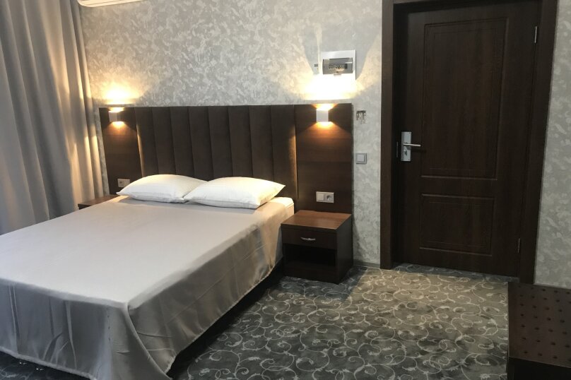 Фото Фемили отель