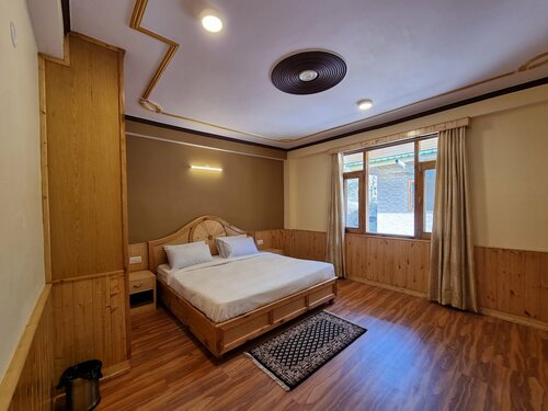 Гостиница Snow Peak Homes Manali в Химачал-Прадеш