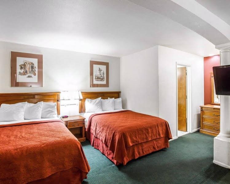 Фото American Inn and Suites