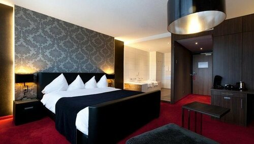 Гостиница Hotel Princeville Breda в Бреде