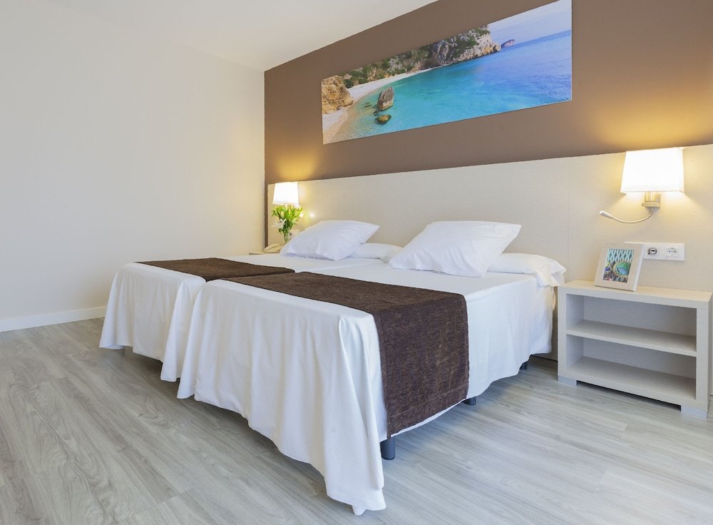 Фото Hotel Helios Benidorm