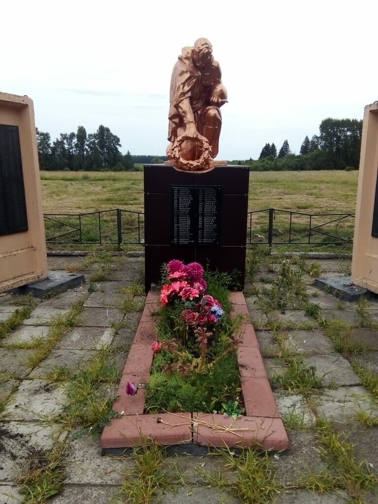 Monument, memorial Братская могила советских воинов, погибших в 1943 г., Oryol Oblast, photo