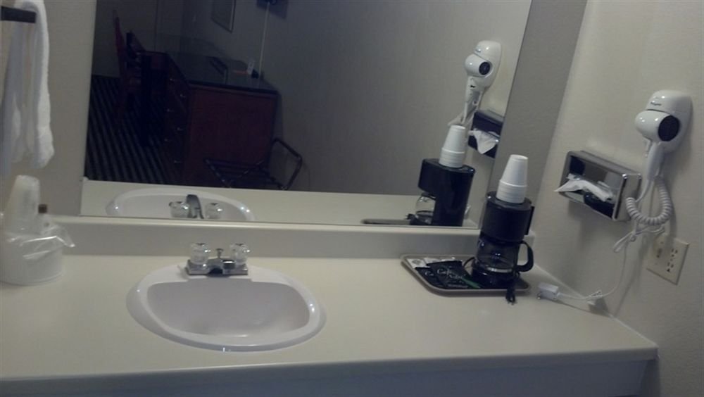 Фото Fort Davis Inn & R. V. Park