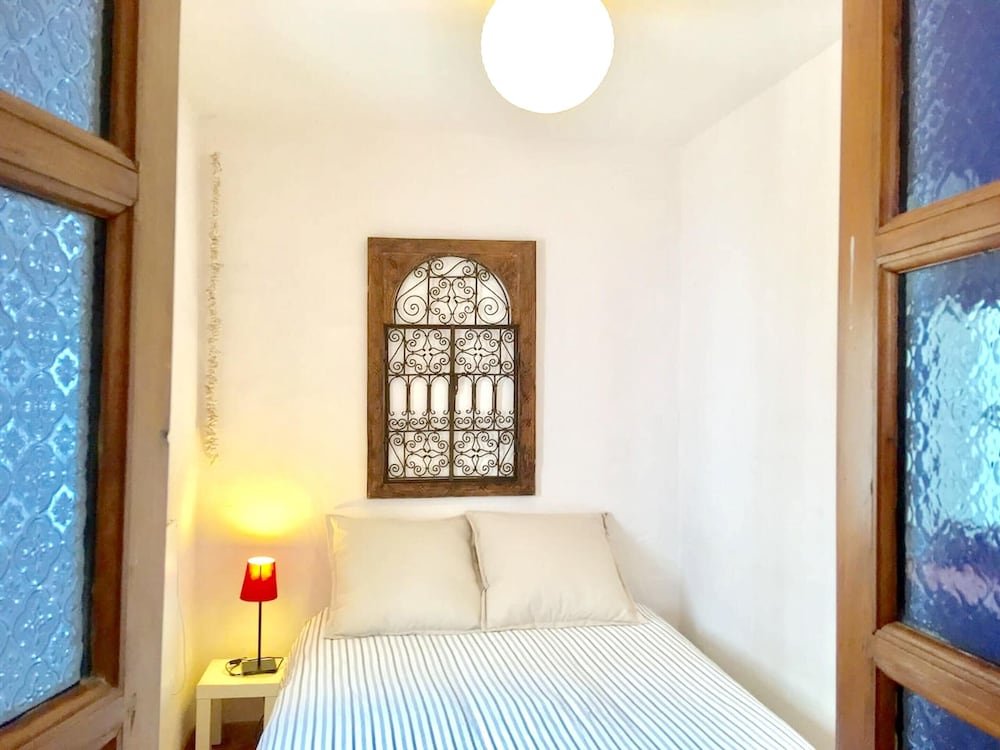 Фото House With 3 Bedrooms in Tarifa, With Wonderful City View, Furnished Terrace and Wifi - 500 m From the Beach