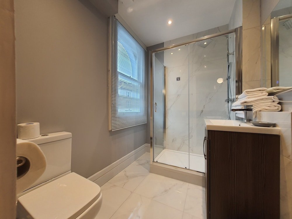 Фото Gainsborough Hotel