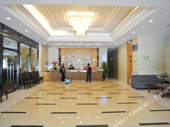 Фото GreenTree Inn Dongguan Houjie Business Hotel