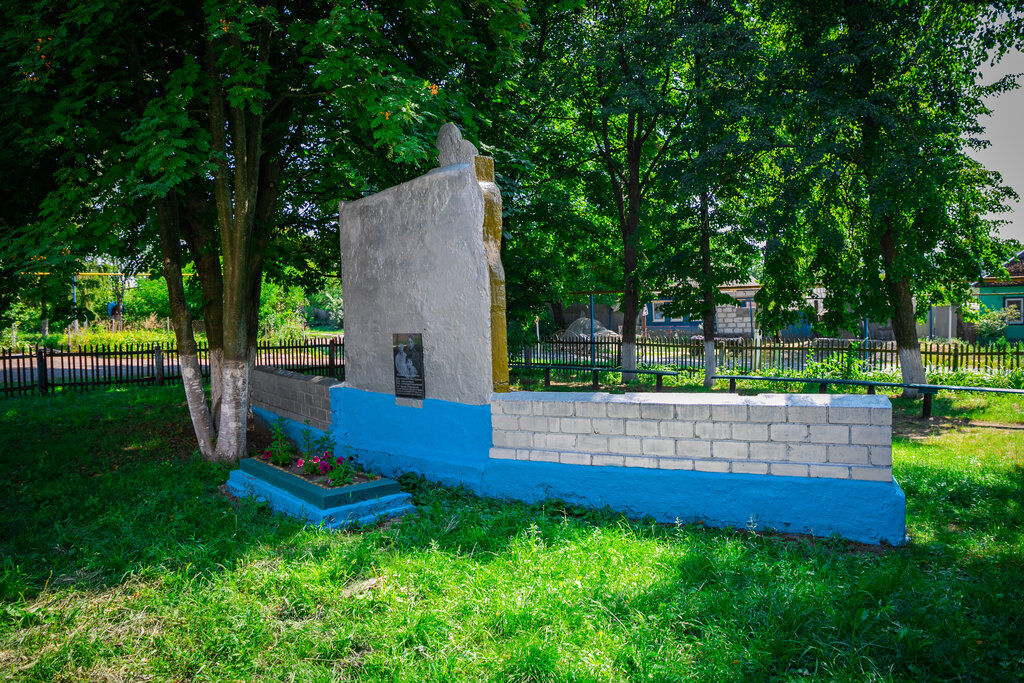 Monument, memorial Воинам-односельчанам, погибшим в Великой Отечественной войне, 1941-1945 гг, Kursk Oblast, photo