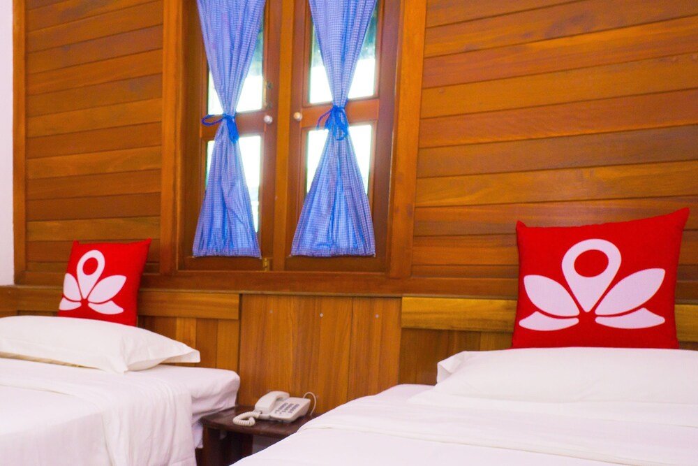 Фото Oyo 210 Hotel Five 2