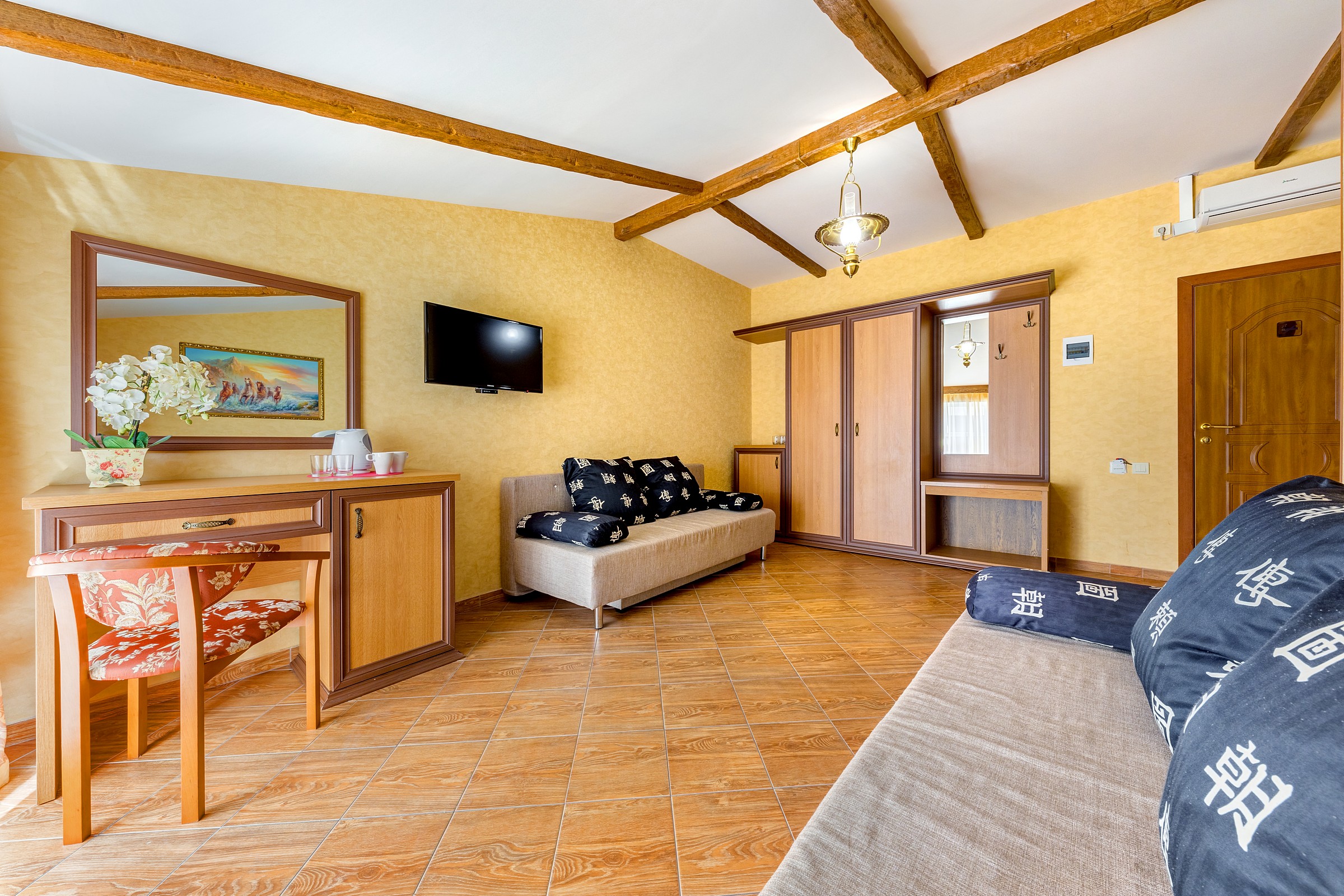 Фото Золотой Компас