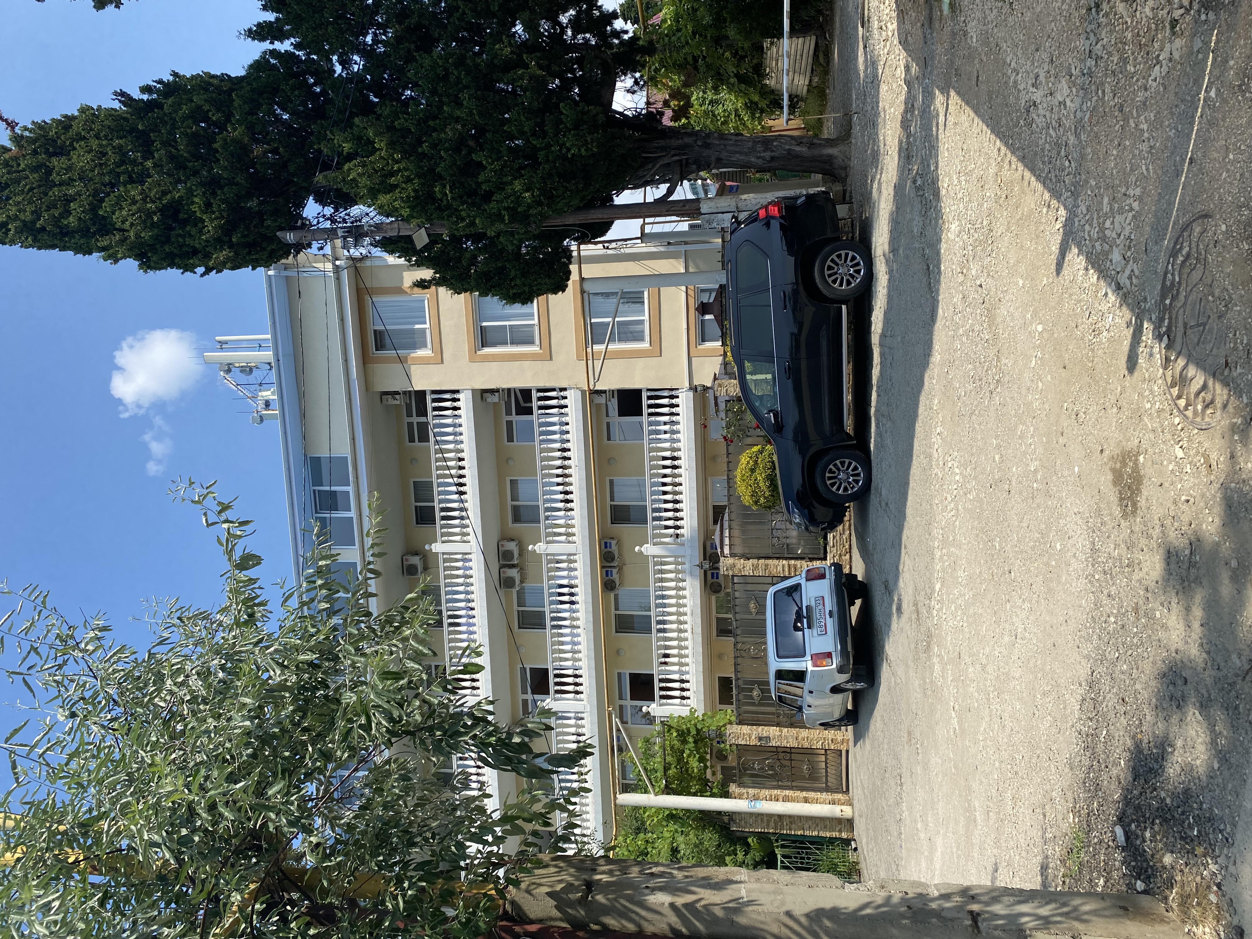 Фото Сансет Хилл Аллама групп