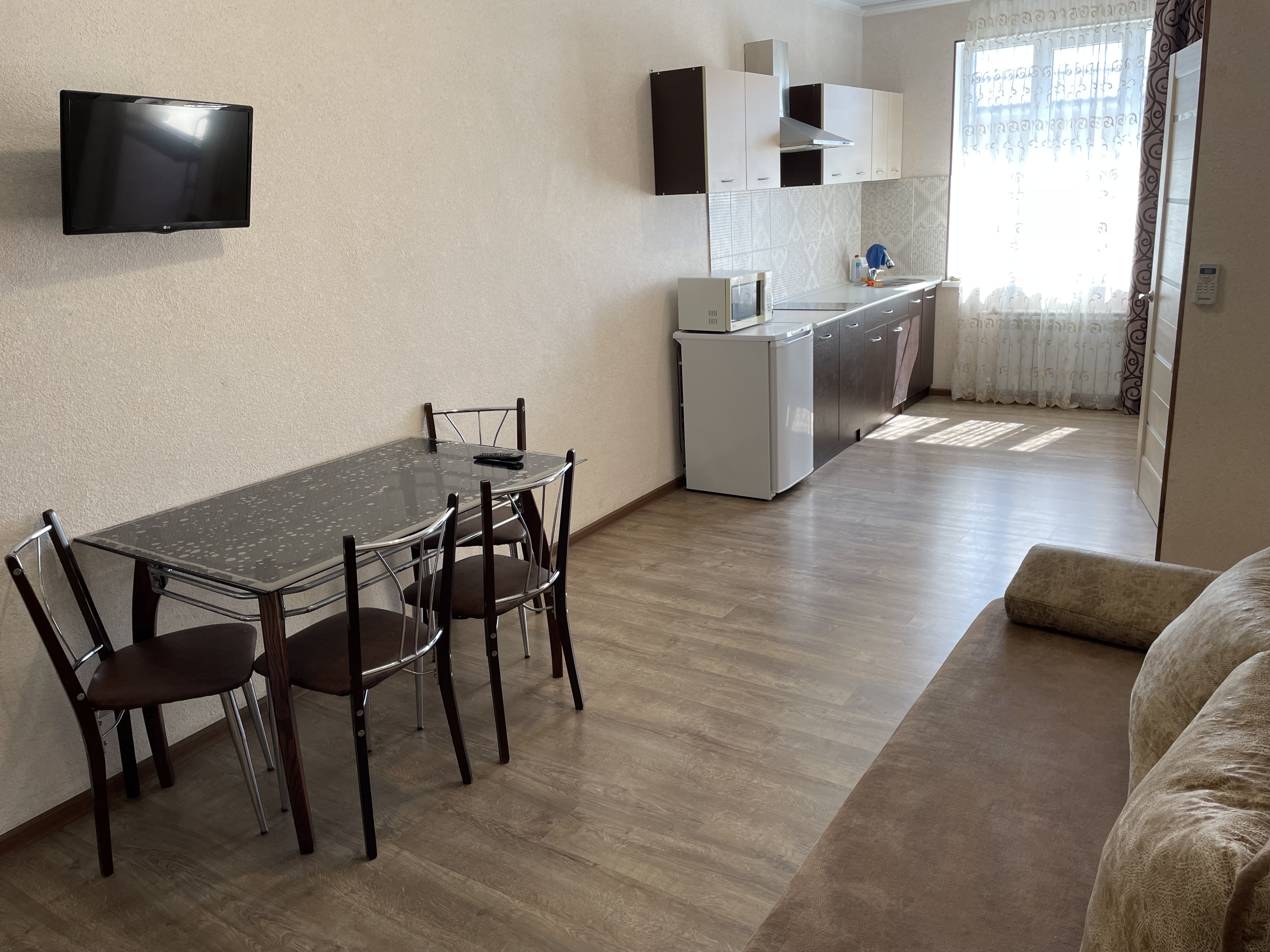 Фото Джанхаус