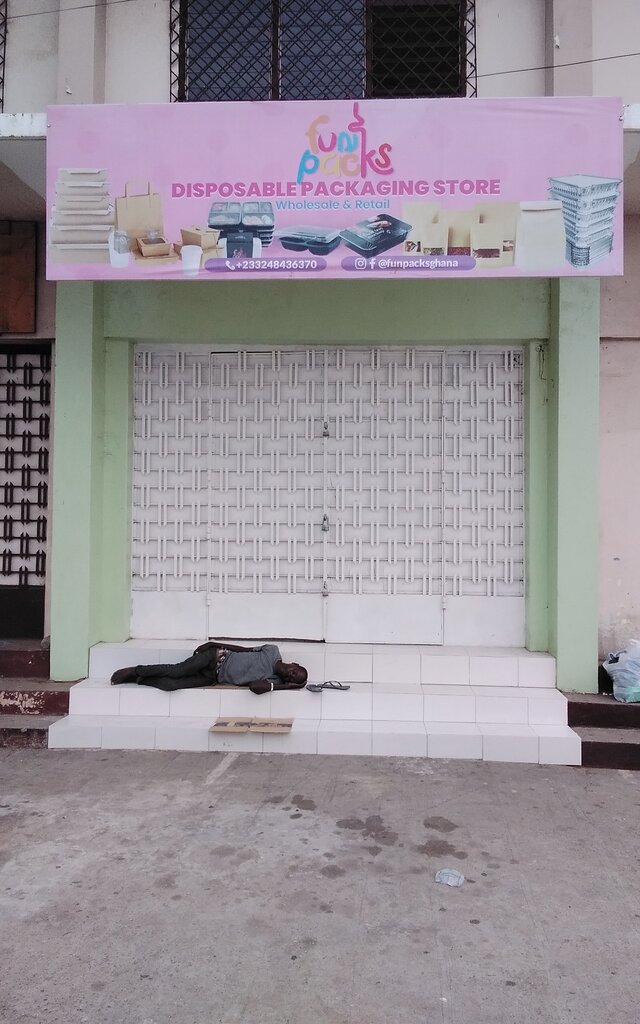 Amusement park Fun Packs, Accra, photo