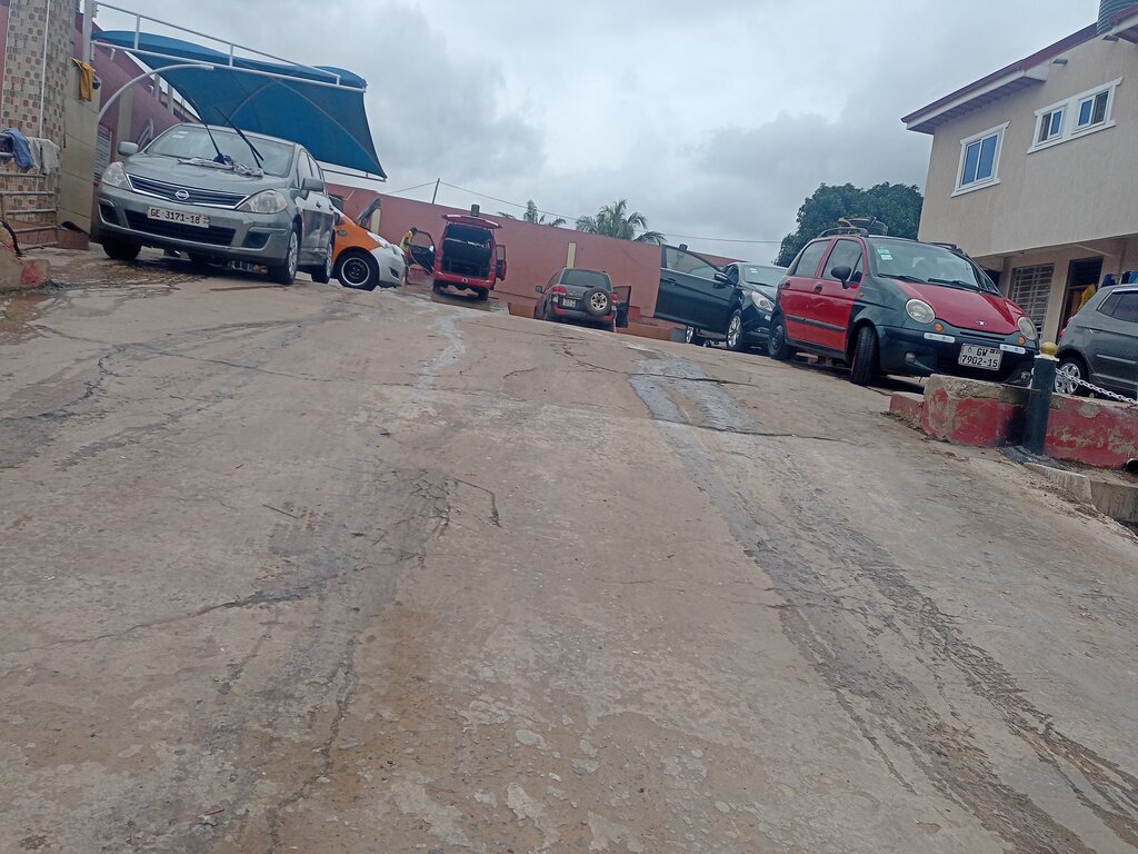 Car wash Hasha wahing bay, Earth, photo