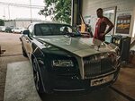 R. S. T (Baltiyskaya Street, 4Асоор1), vidrio de automóvil