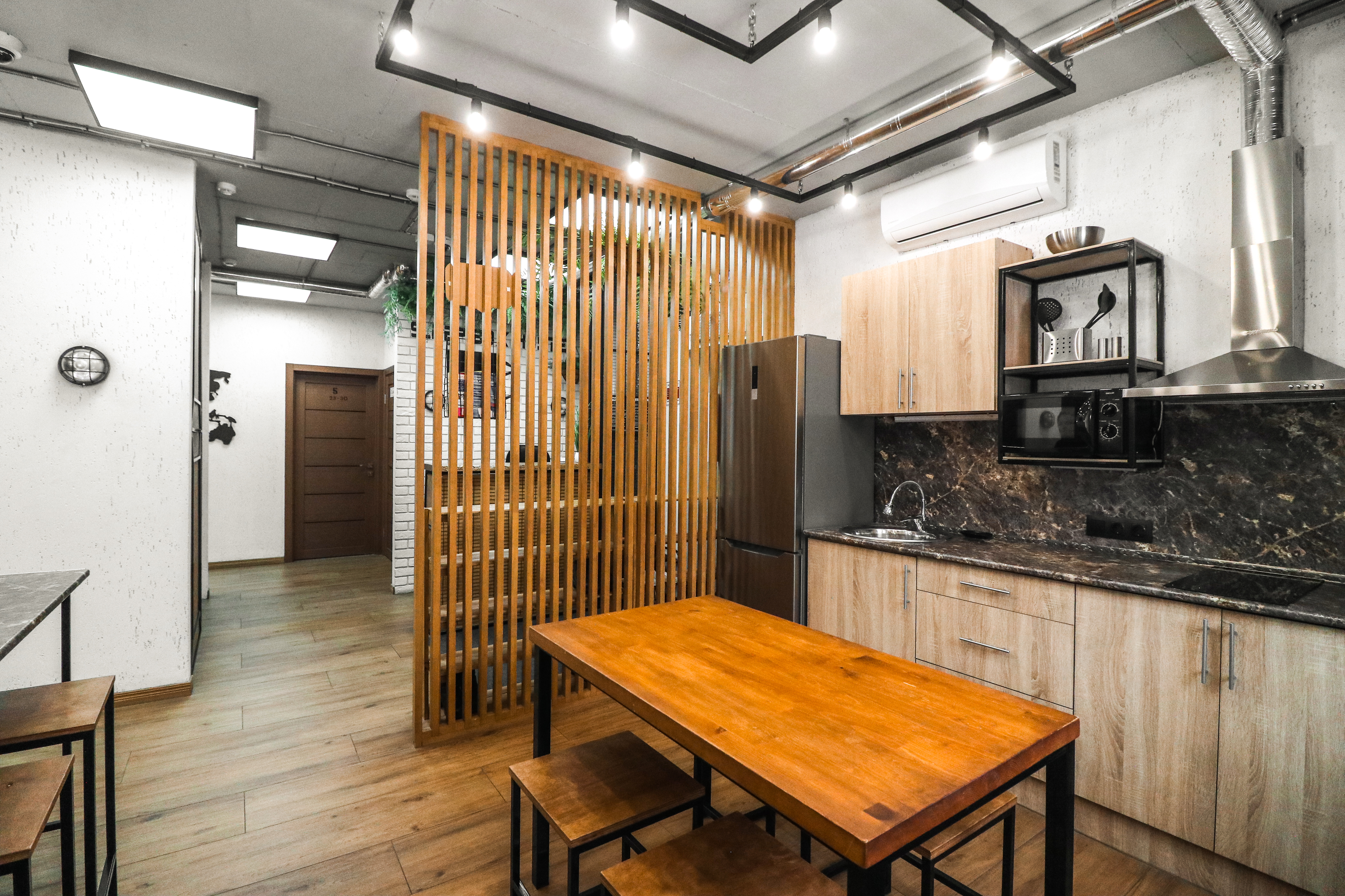 Фото Sleep Box Hostel