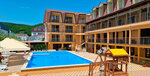 Zhemchuzhina u Morya (posyolok gorodskogo tipa Novomikhaylovskiy, Morskaya ulitsa, 34), hotel