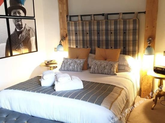 Фото Marlborough Arms Hotel