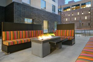 Home2 Suites by Hilton Milwaukee Downtown