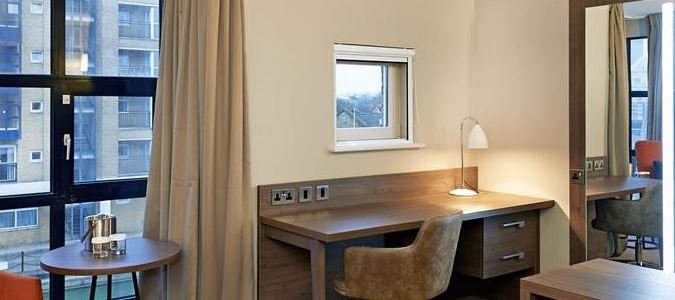 Фото DoubleTree by Hilton London - Docklands Riverside