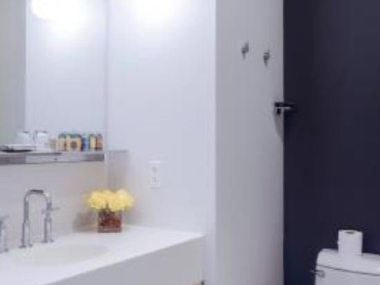 Фото Nu Hotel Brooklyn