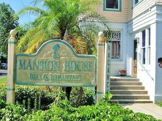 Гостиница Mansion Inn в Сент-Питерсберге