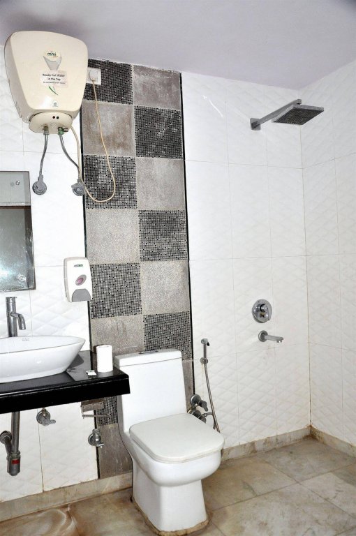 Фото Oyo 3349 Hotel Anoop