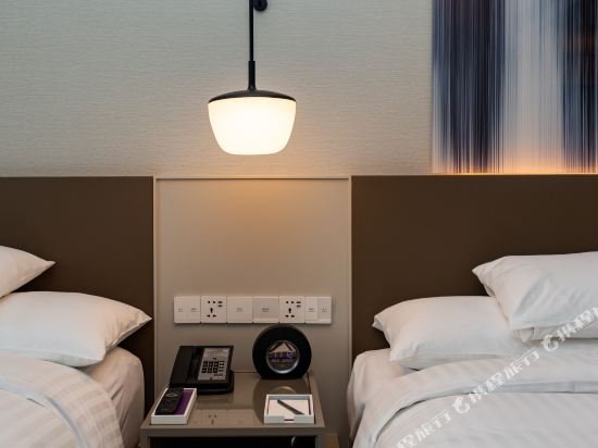 Фото Courtyard by Marriott Shanghai Minhang