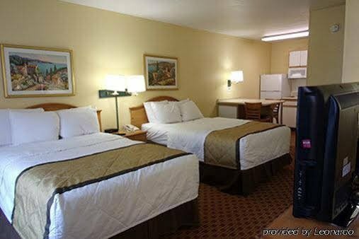 Гостиница Extended Stay America Suites Kansas City Shawnee Mission