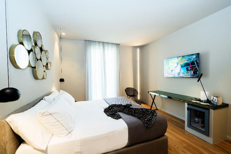 Фото Elite Accommodations & Hydromassage Pool