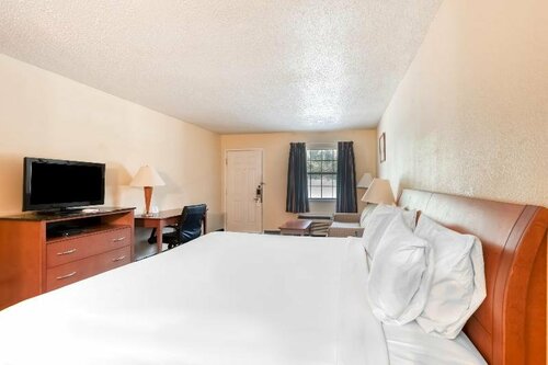 Гостиница Oyo Hotel Jefferson Tx Hwy 59