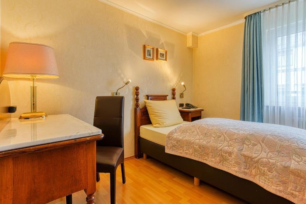 Фото Ff&e Hotel Bavaria