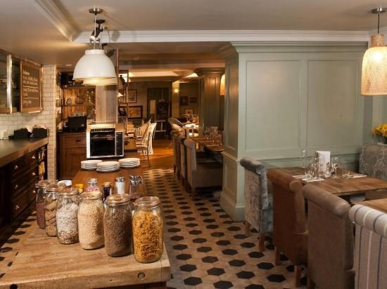 Фото The Coach & Horses