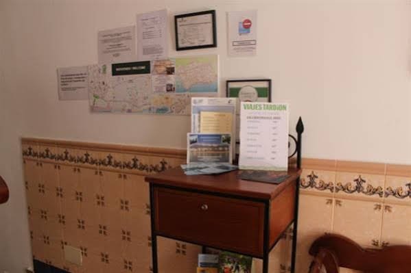 Фото Hostal Apartamentos el Gallo