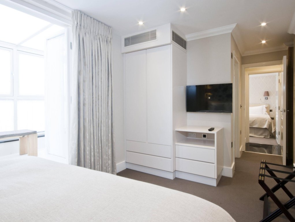 Фото Ashburn Hotel