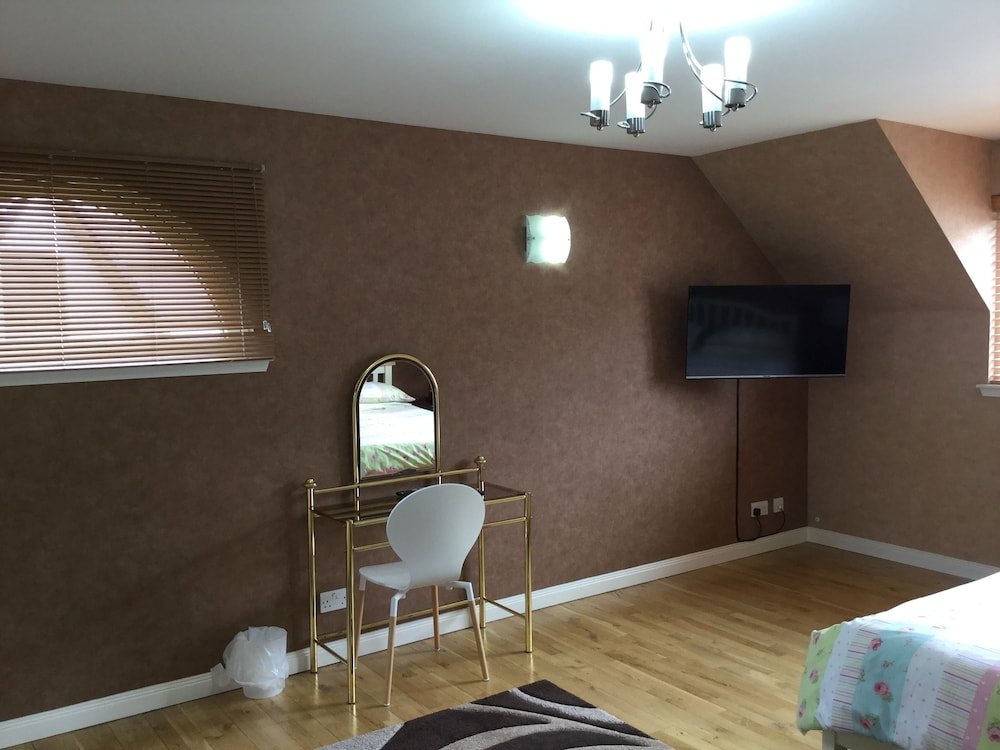 Фото Inverness Apartments - West Heather