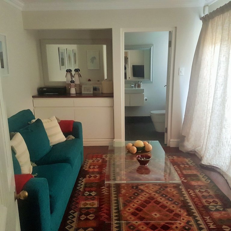 Фото Purple House