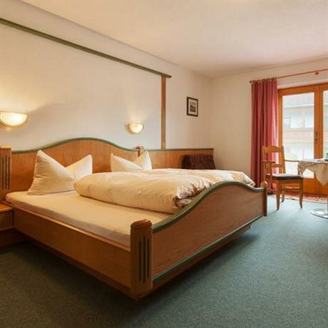 hotel — Hotel Goldene Rose Lechaschau — Tyrol, photo 1