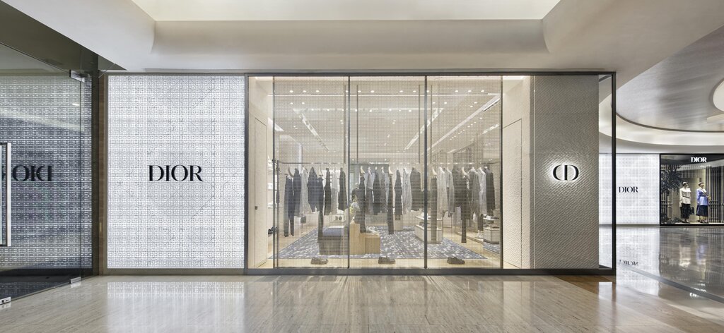 Clothing store Dior, Jakarta, photo
