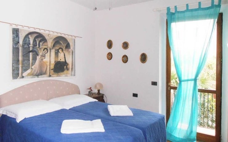 Фото Marcos Beautiful Apartment