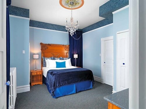 Внешний вид отеля Pendray Inn & Tea House в Виктории, фото 5