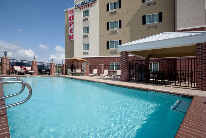 Гостиница Candlewood Suites San Antonio Nw Medical Center во Флоренции