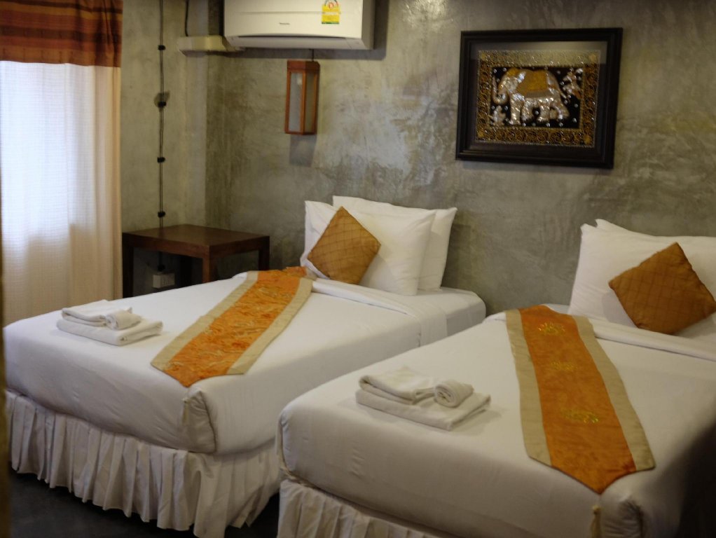 Фото Chompor Lanna Restaurant & Boutique Resort