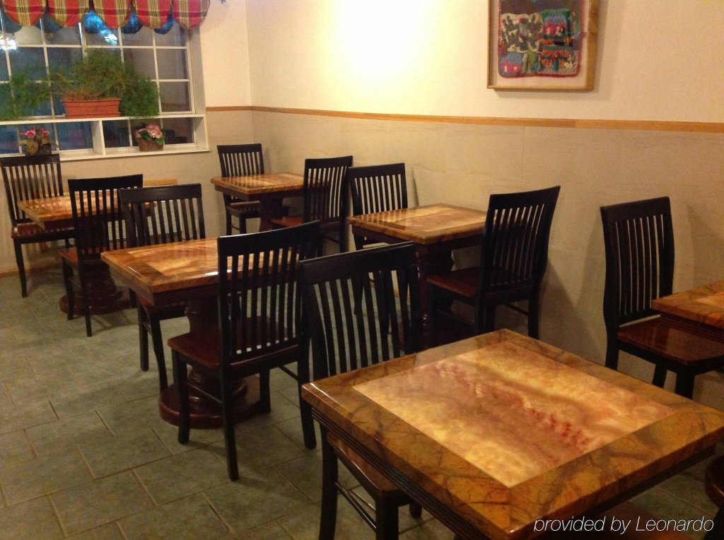 Фото Travelodge by Wyndham Ogallala