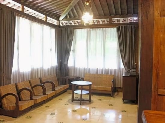 Фото Joglo Ayem Tentrem