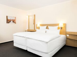 Dormero Hotel Zürich Airport (Zürich, Bülach, Neugutstrasse 101), hotel